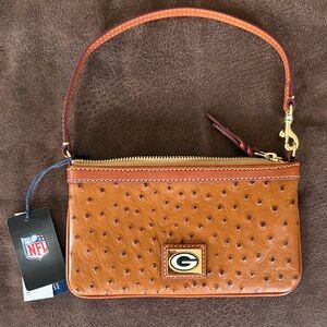 Green Bay Packers Dooney & Bourke Large Slim Wristlet